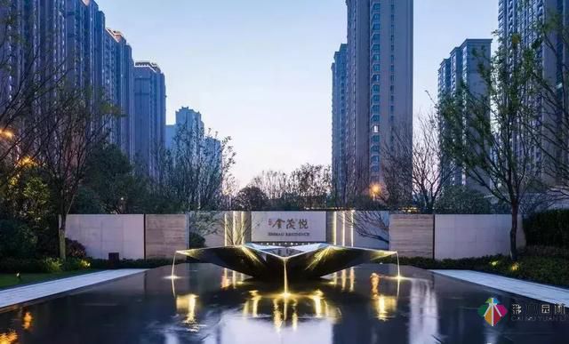 可借鑒的景觀設計中的雕塑案例哪里有?