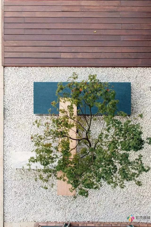 小花園,大自然”別墅庭院景觀設計