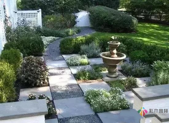 花園誰(shuí)地面鋪裝小竅門 打造清新淡雅花園