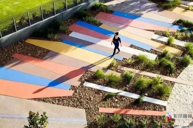 花園誰(shuí)地面鋪裝小竅門 打造清新淡雅花園