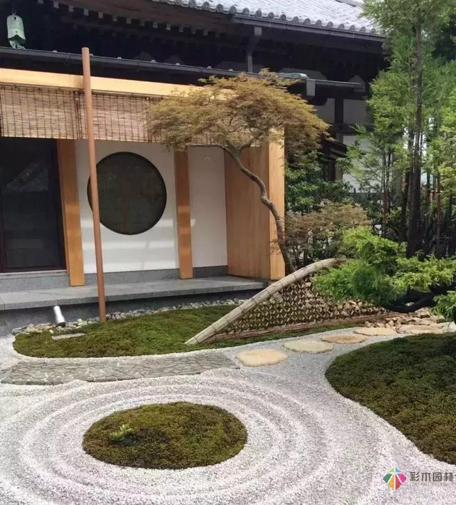呈現東方禪意之美的30個日式庭院設計。趕緊來看看!