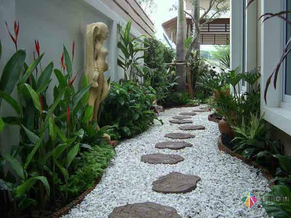 花園設(shè)計(jì)里的小徑改如何設(shè)計(jì)？這些案例應(yīng)該給你不少靈感