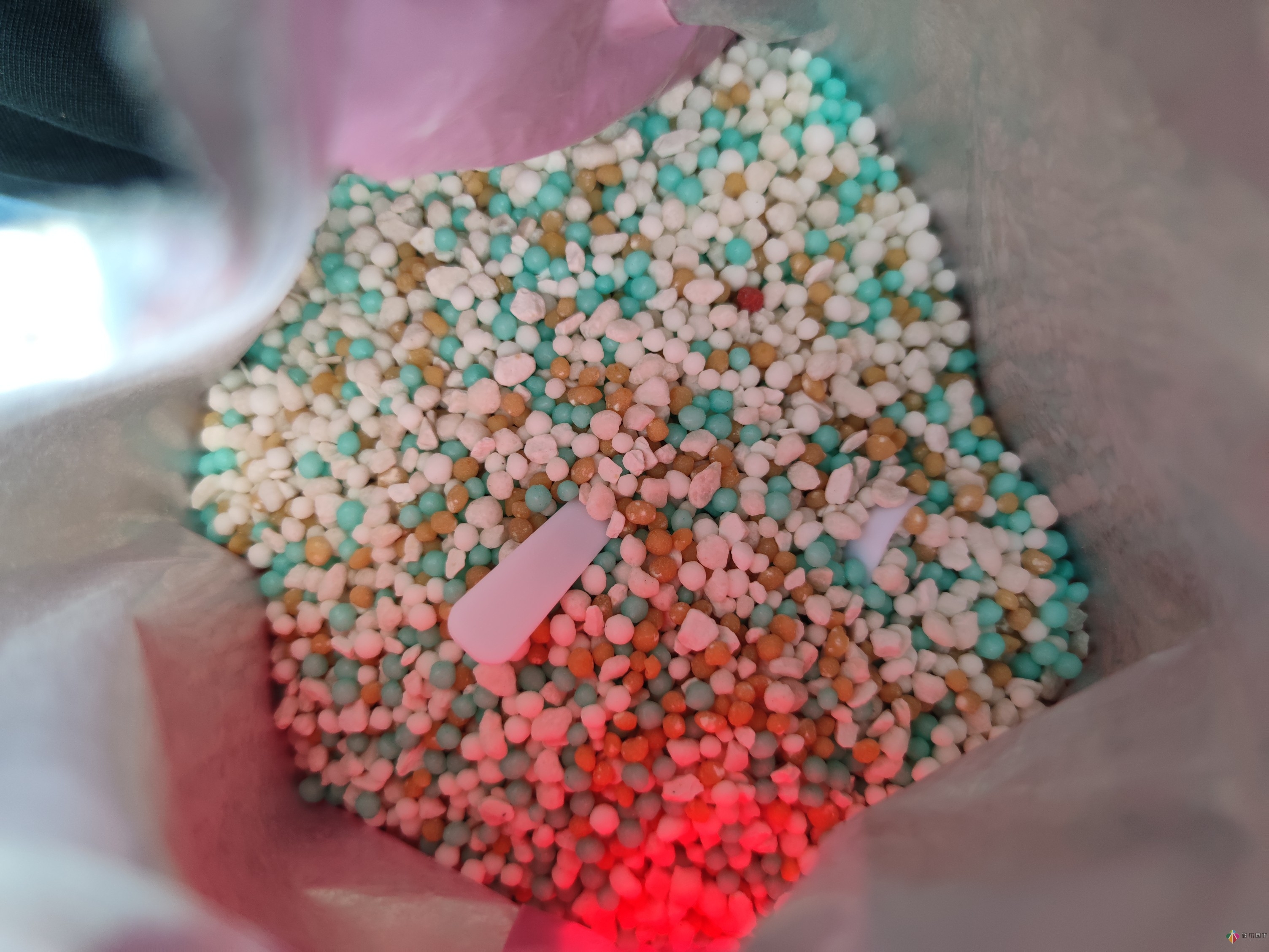 舊房改造:DIY 花園攻略，快速利用閑置空間，很漂亮。